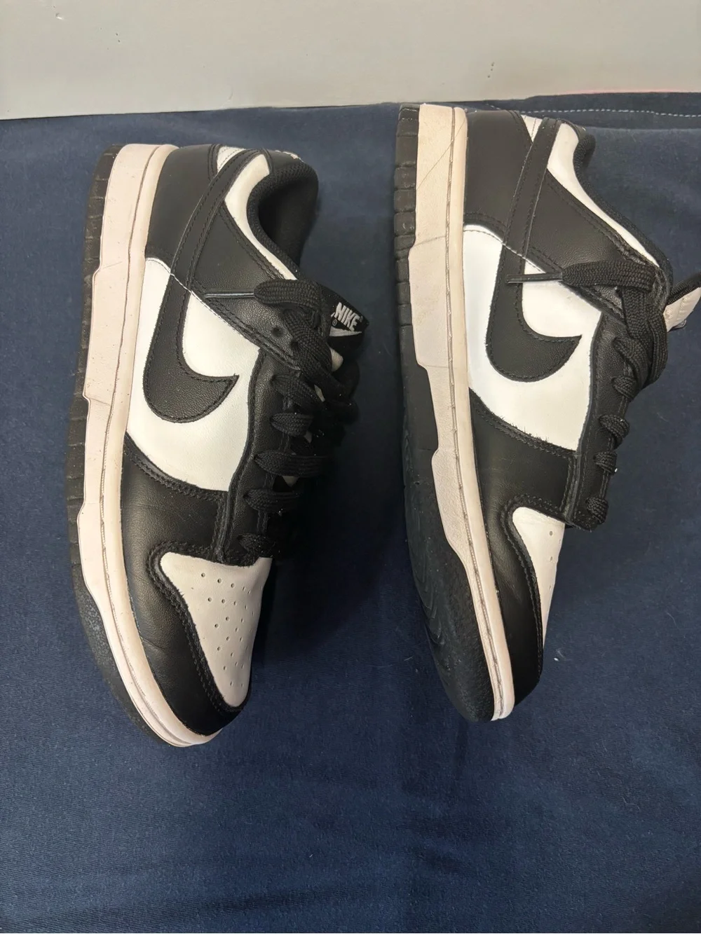 Nike Women’s 7.5 Black and White Low Panda Dunks